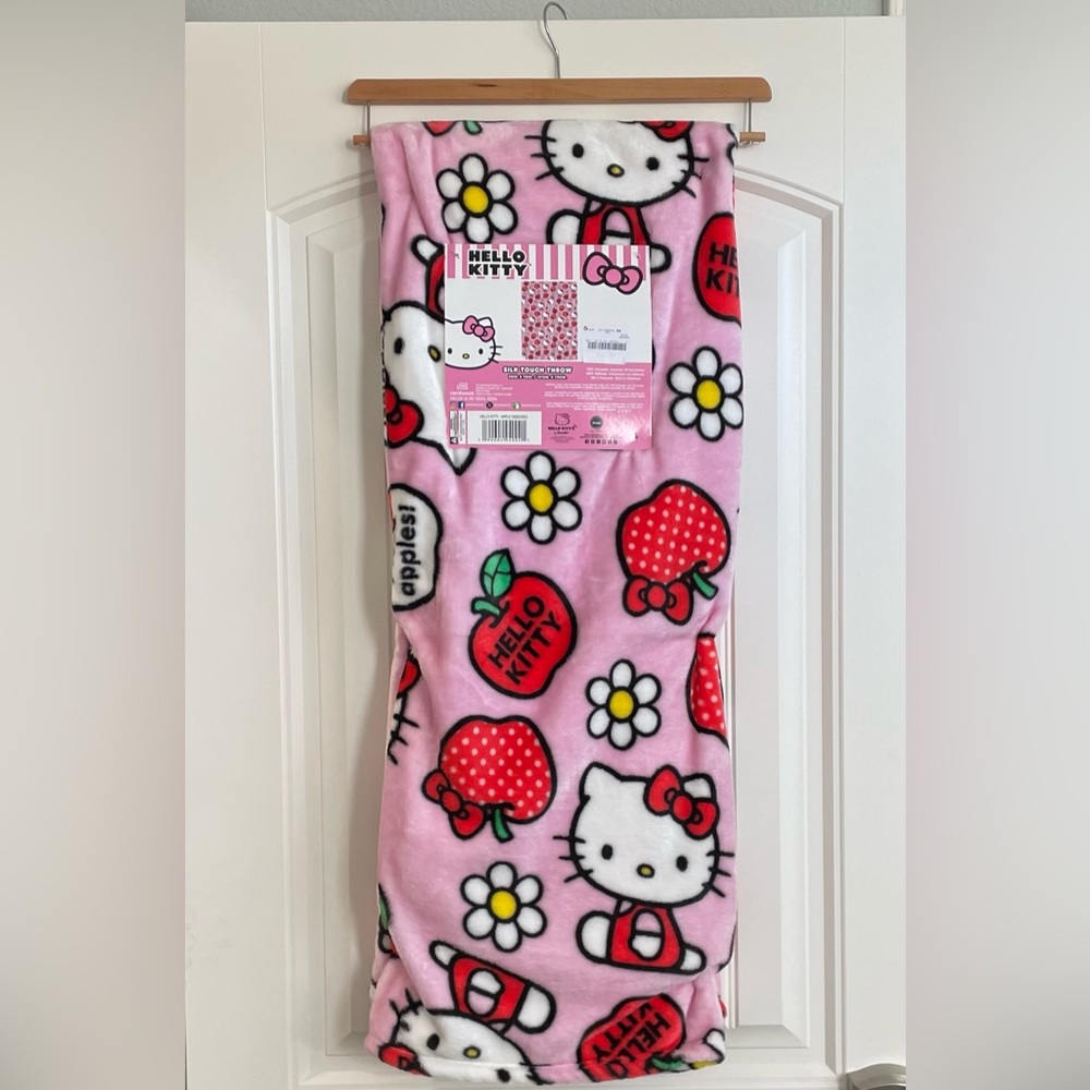 🎀 Hello Kitty 🎀 Blanket